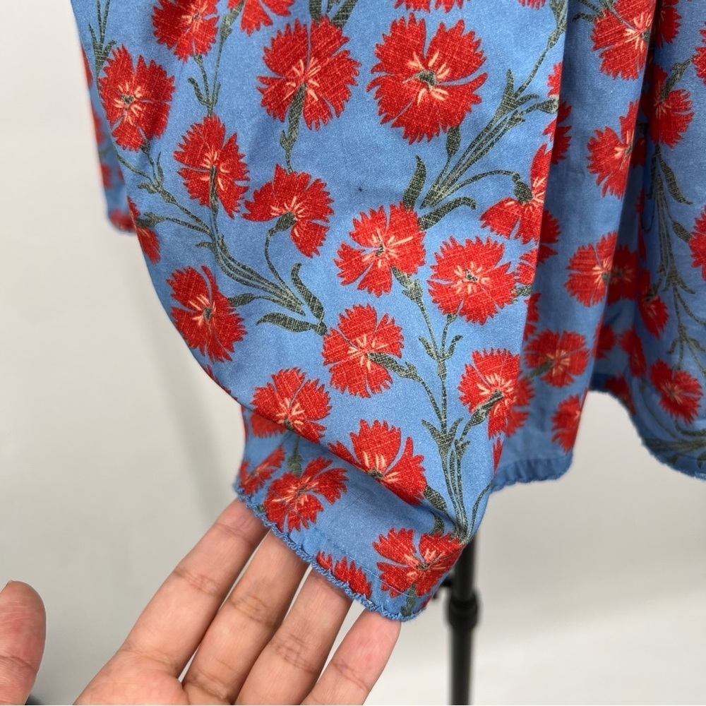 Agua Bendita Red and Blue Floral Dress
Agua by Agua Bendita Cutout Dress
Small - Picture 7 of 9